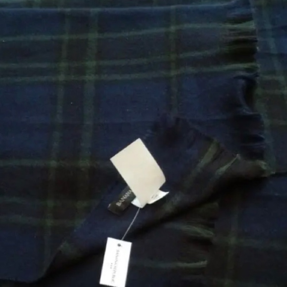 Banana Republic Factory NAVY GREEN TARTAN PLAID SCARF SZ OS NWT